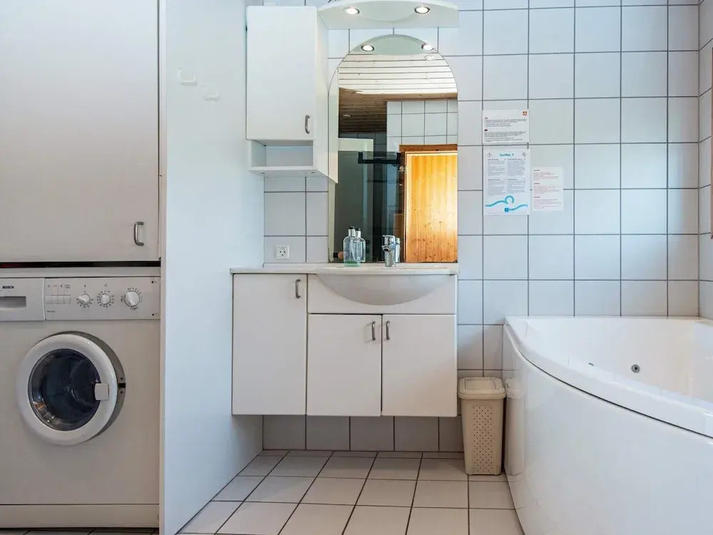 6 person holiday home in Ringkøbing-By Traum