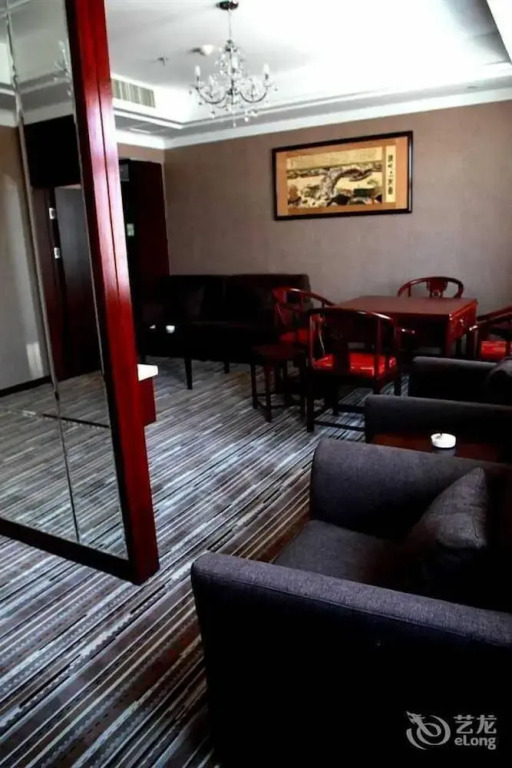 Wuhan Jiutong Haiyuan Hotel