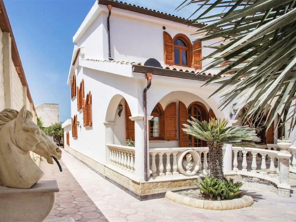Traditional holiday home  with private terrace