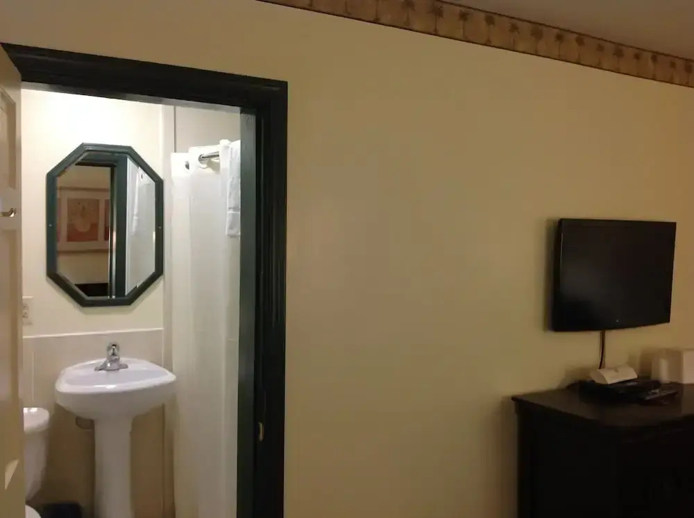 Budget Inn