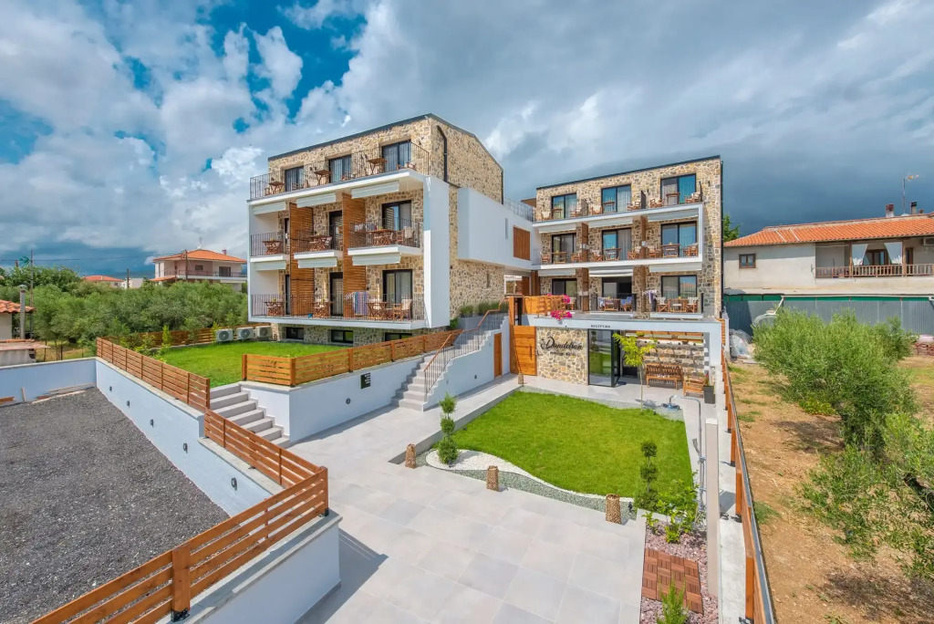 Dandelion Suites