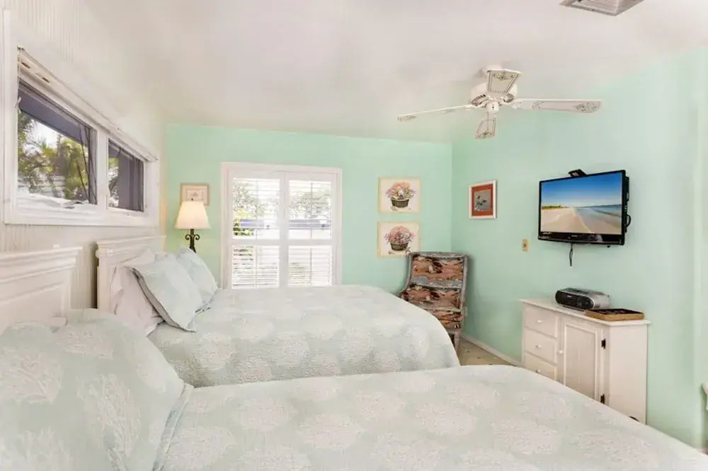 Baybarlyn home