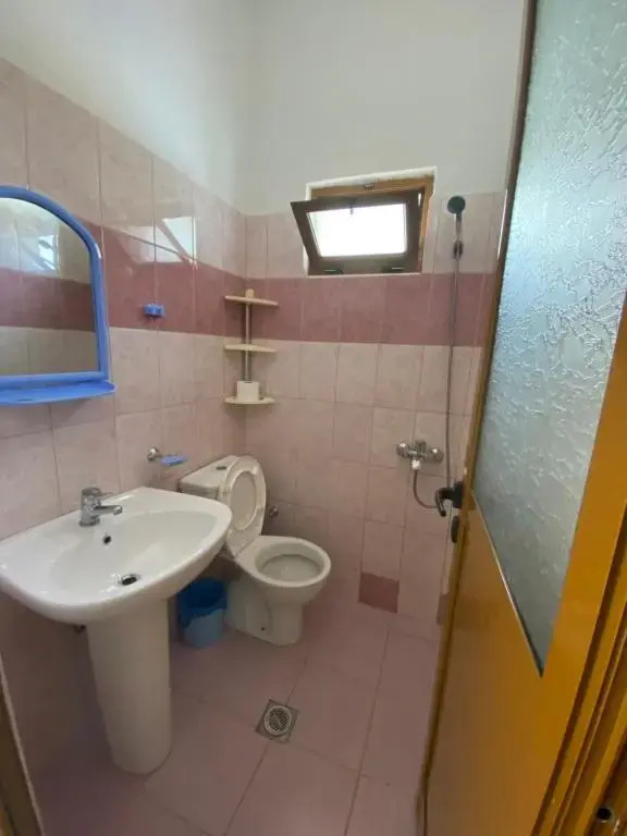 Eraldo Brahimi Apartaments