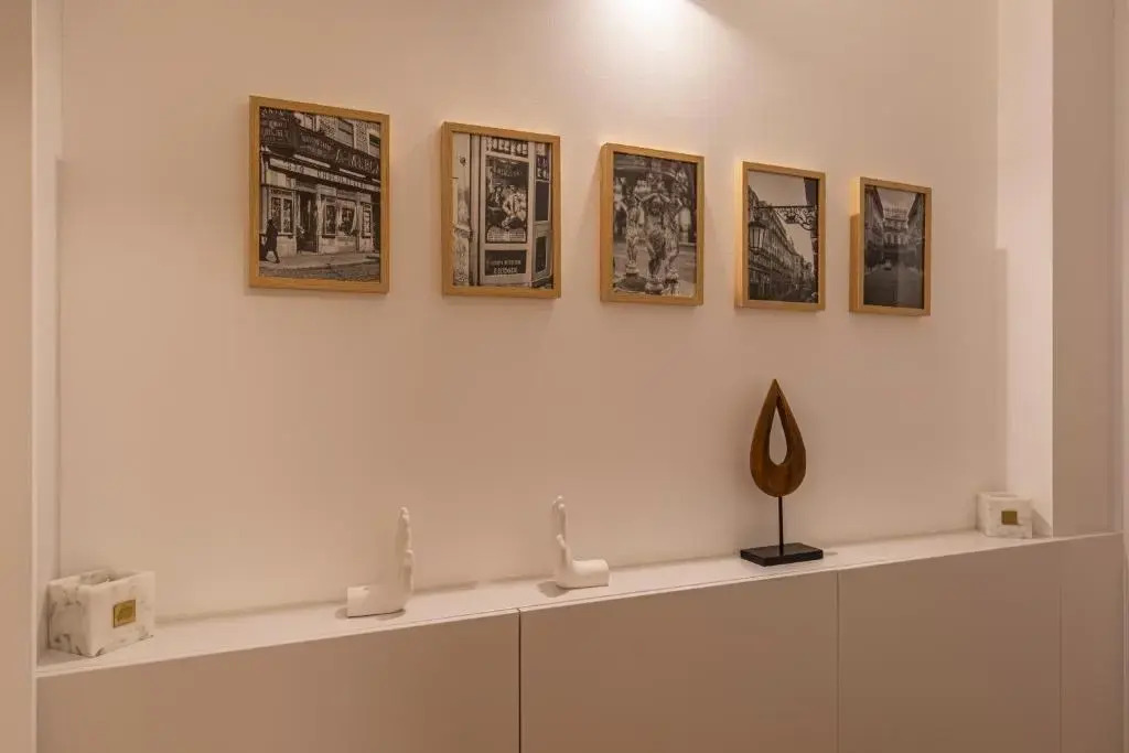 Upscale & Modern 2BDR Apartment