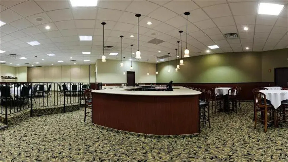 Holiday Inn Eau Claire-Campus Area/I-94