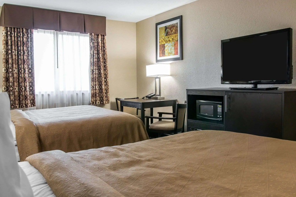 Quality Inn Grand Rapids South-Byron Center