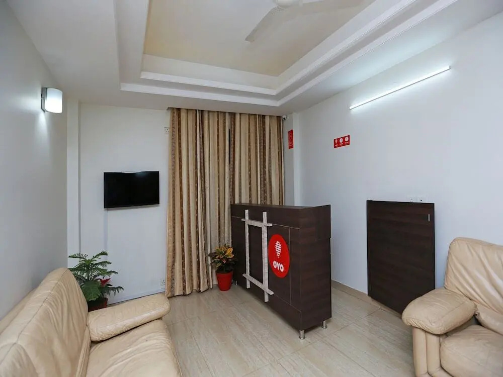 Go Rooms By OYO Rooms