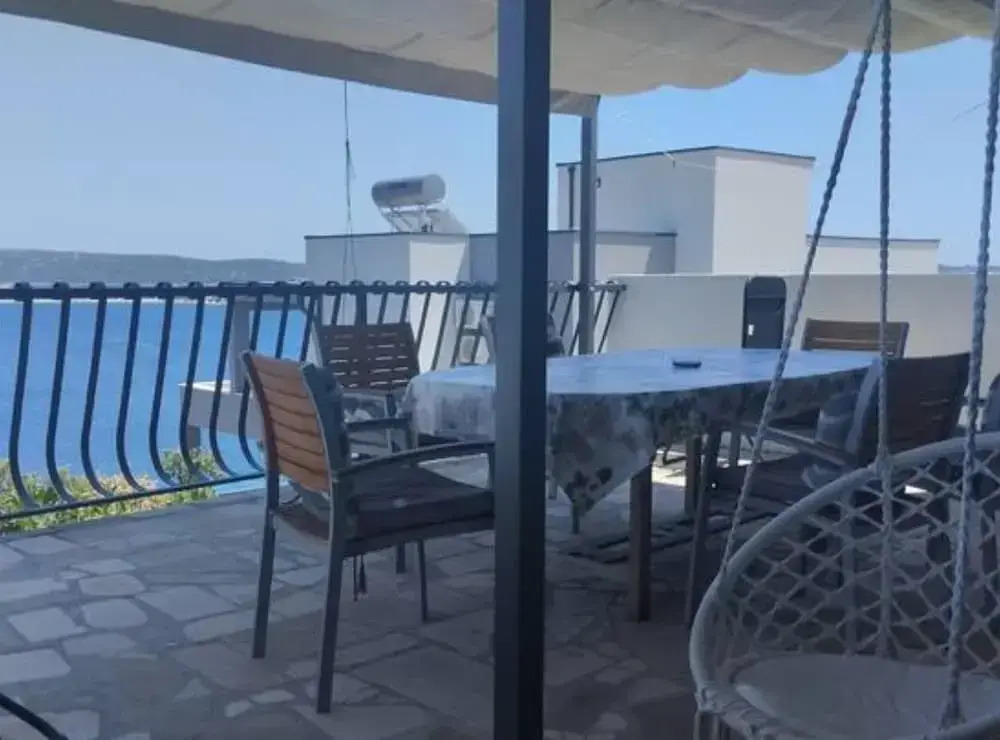 Bernard Sea View Apartments