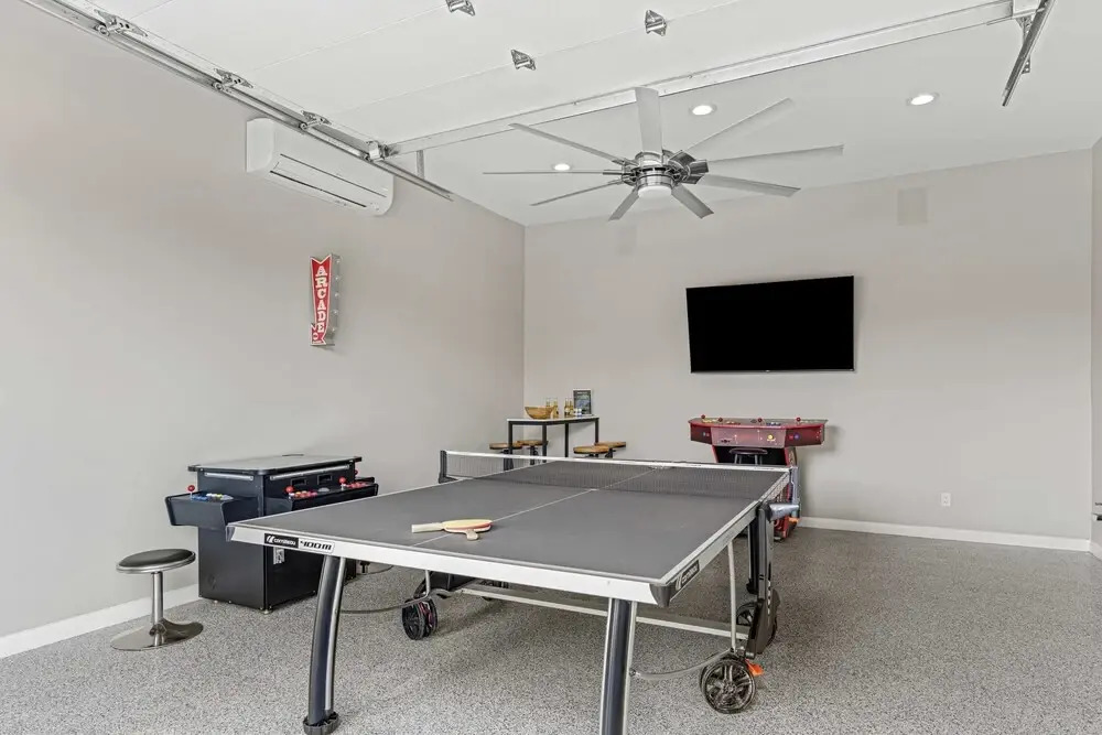 Pool, Sports Court, Game Garage, & Fire Pit Olivano Ranch by Avantstay