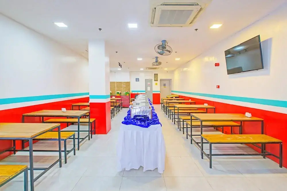 OYO 1144 1318 Residences