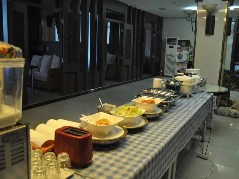 WeolmoonJes Hotel