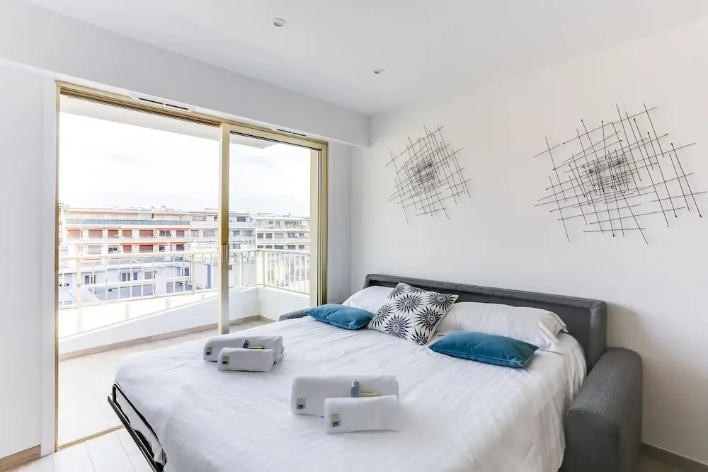Navarre Apartment 1