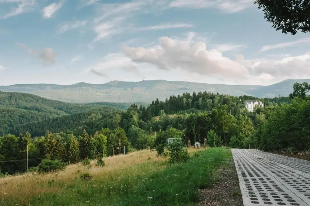 WERANDA z widokiem na Karkonosze