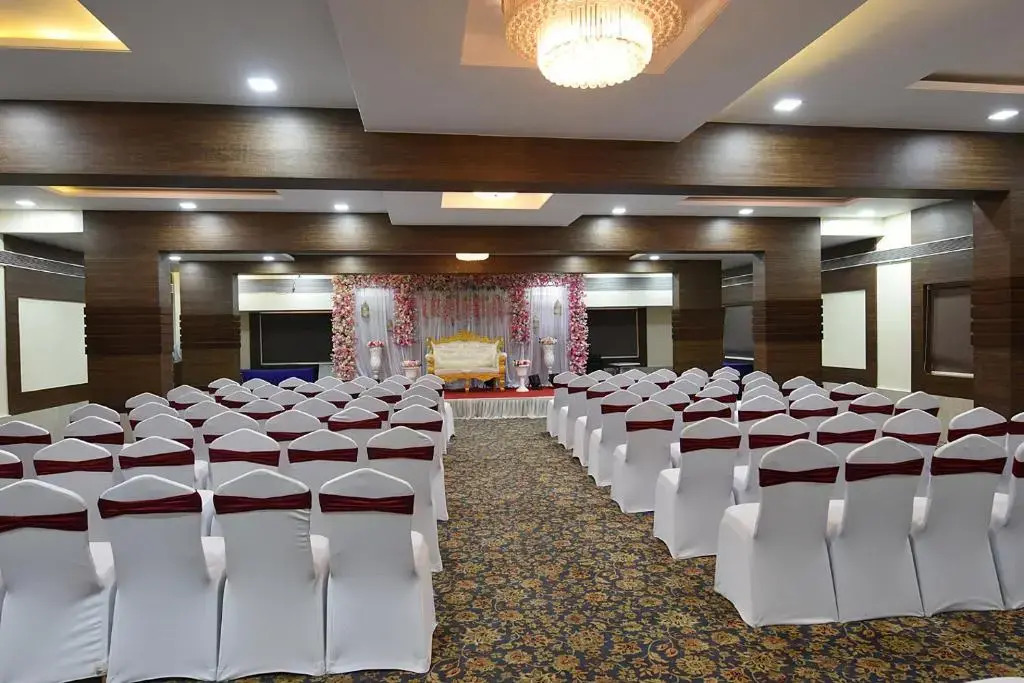 Kyriad Hotel Pimpri