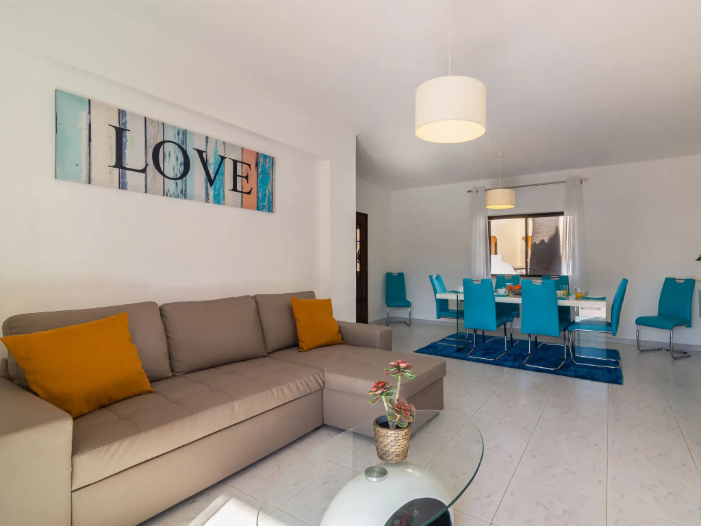 Villa Galé 600m from the beach by Interhome