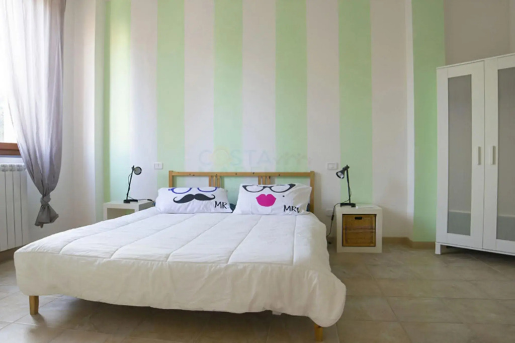 Rosmarino: Delightful apartment in the center of Follonica, in the pedestrian area a few steps from-ROSMARINO