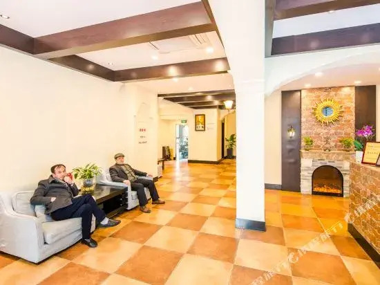 Fest Hotel Chain (Jiuhuashan Subway Station)