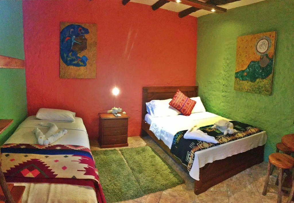 Lonesome George Ecolodge