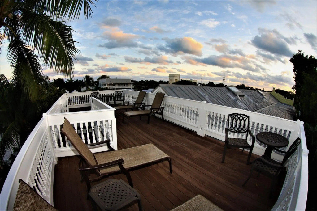 The Island Suite at KW Vacation