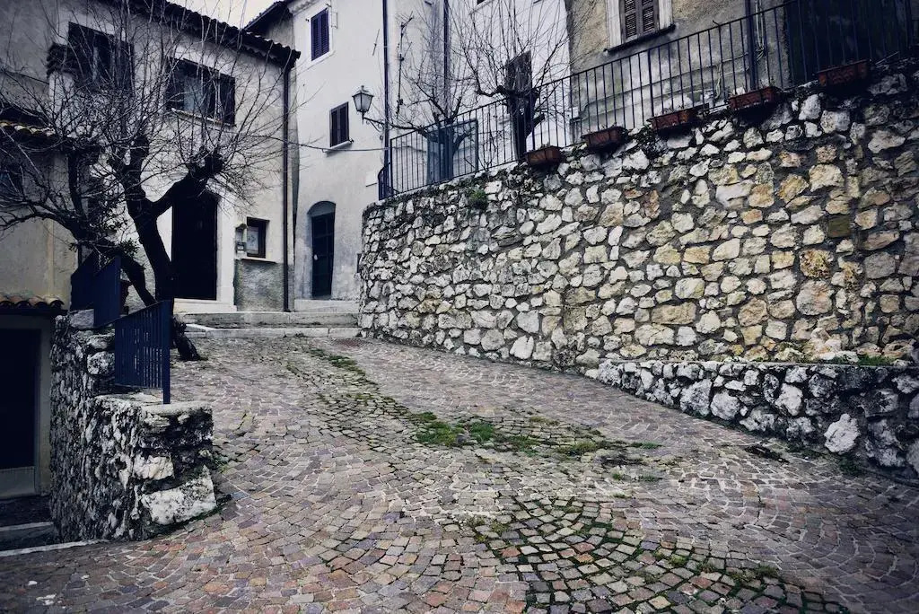 Robur Marsorum Albergo Diffuso