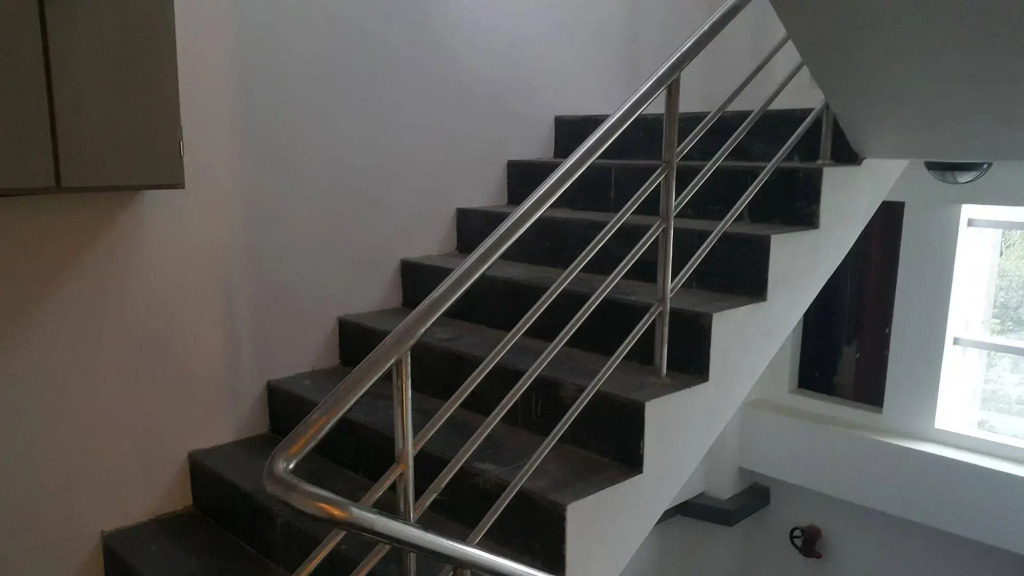 Clover Suites Royal Lake Yangon