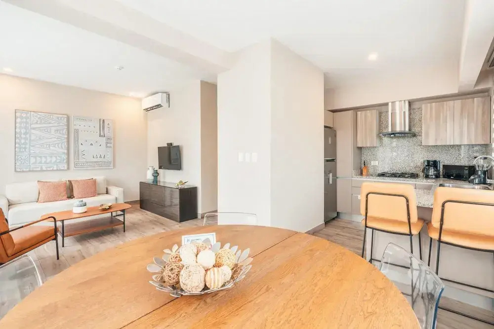Flat in Regatta II With Breakfast Included 302