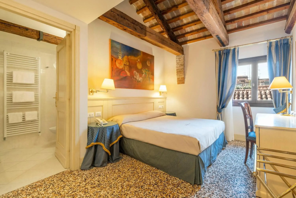 Hotel Mercurio