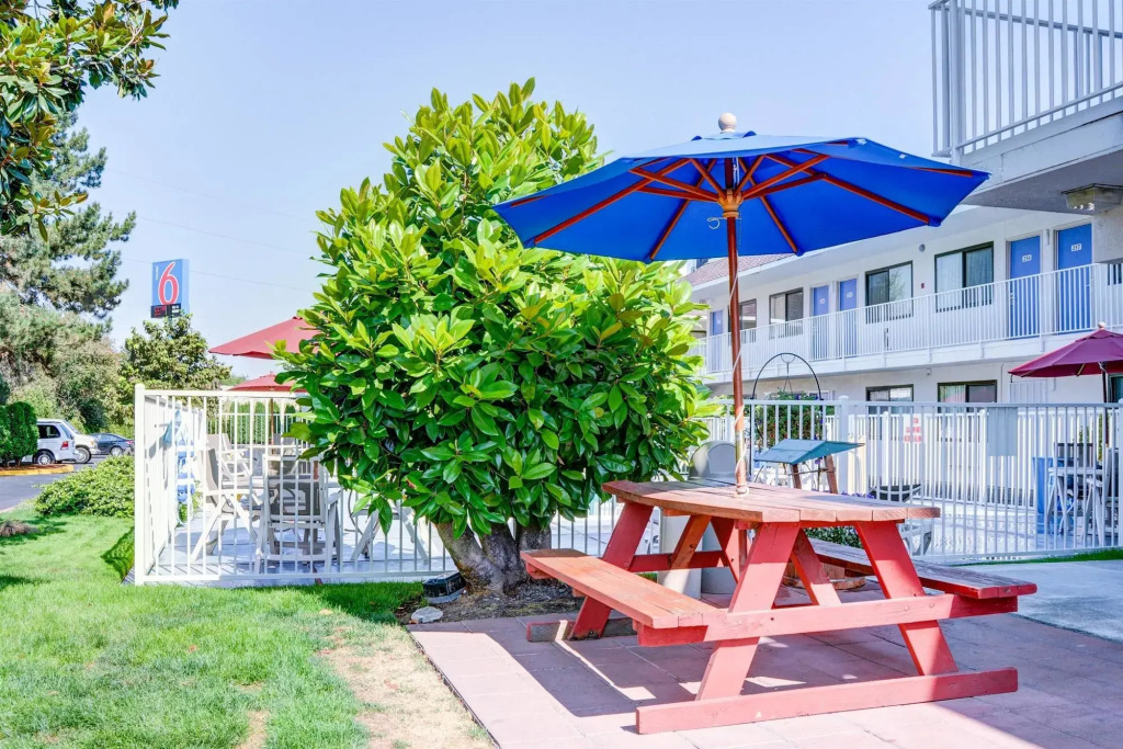 Motel 6-Springfield, OR - Eugene North