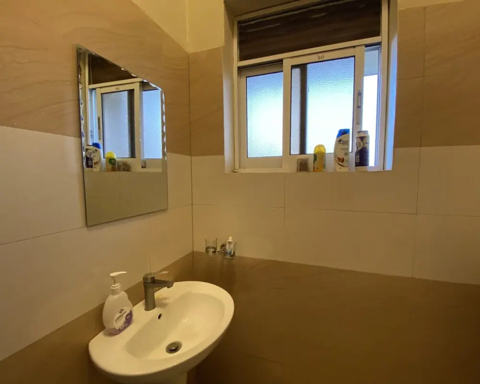 Modern Apartment in Kampala With Free Wi-fi