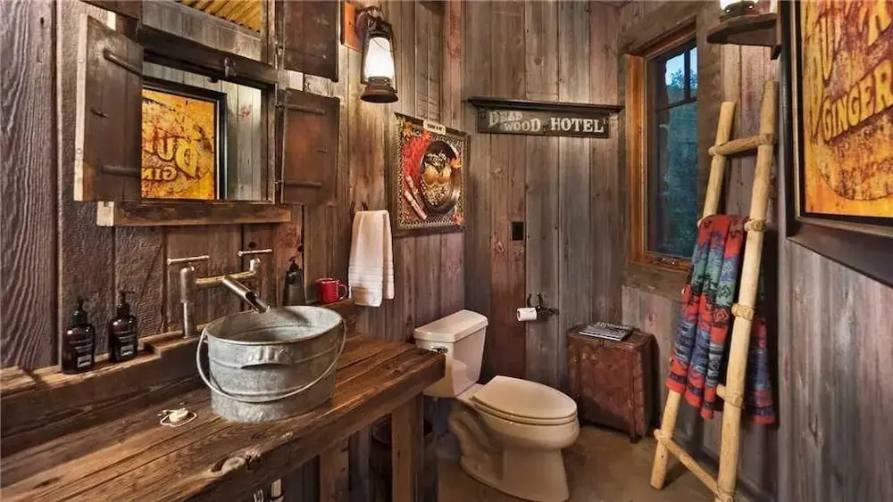 Gold Mine Lodge 6 BedroomHoliday home By Moving Mountains