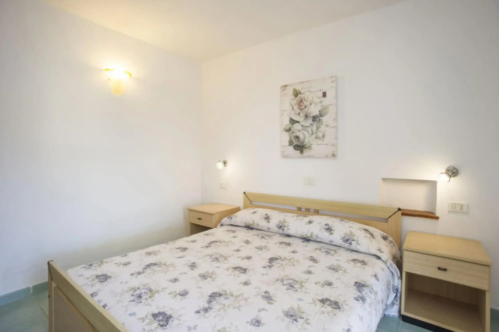 Apartment Two-room Number 2 on the seafront of Morcone-MORCONE BILO N° 1