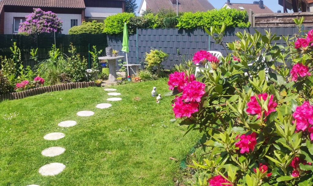 Uni, FH, Gesundheits Campus nähe, Zimmer mit Garten & Terrasse
