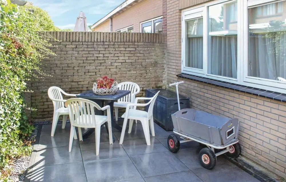 Nice Home in Egmond aan Zee With 2 Bedrooms and Wifi