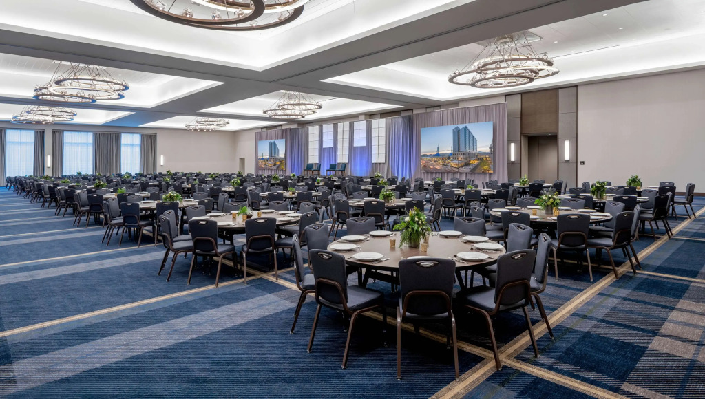 Hyatt Regency Portland at the Oregon Convention Center