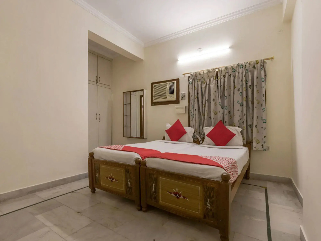 Valley View Apartments by OYO Rooms