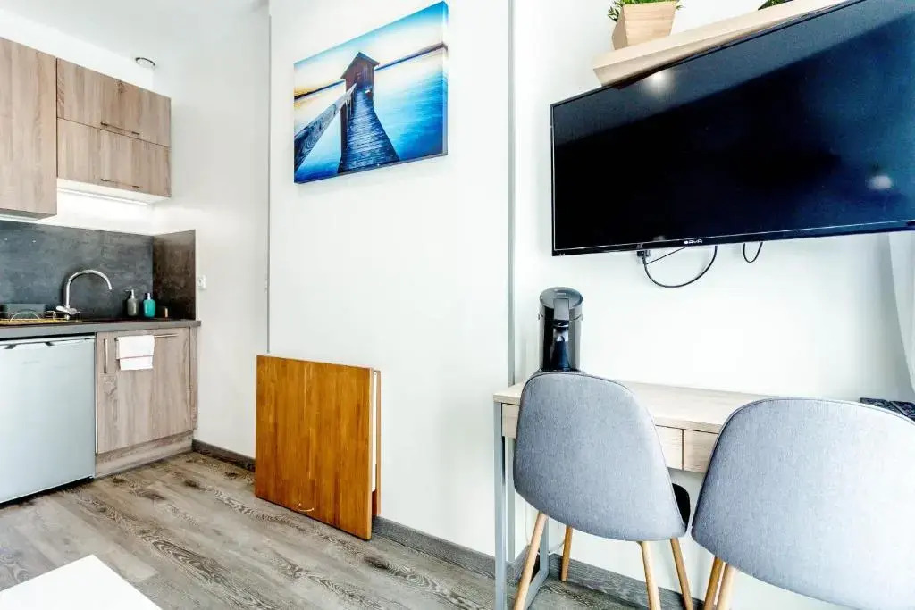 Cozy modern studio in the heart of Baille district in Marseille - Welkeys
