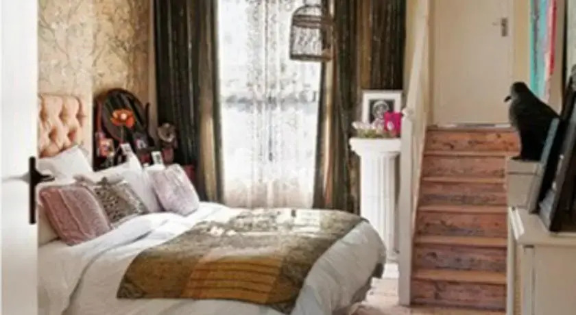 FG Property - Notting Hill, Kensington Gardens Square, Flat 3