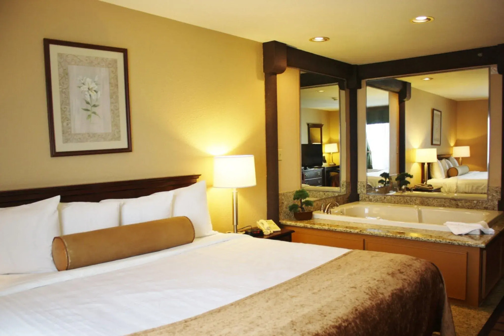 Spark By Hilton Merrillville