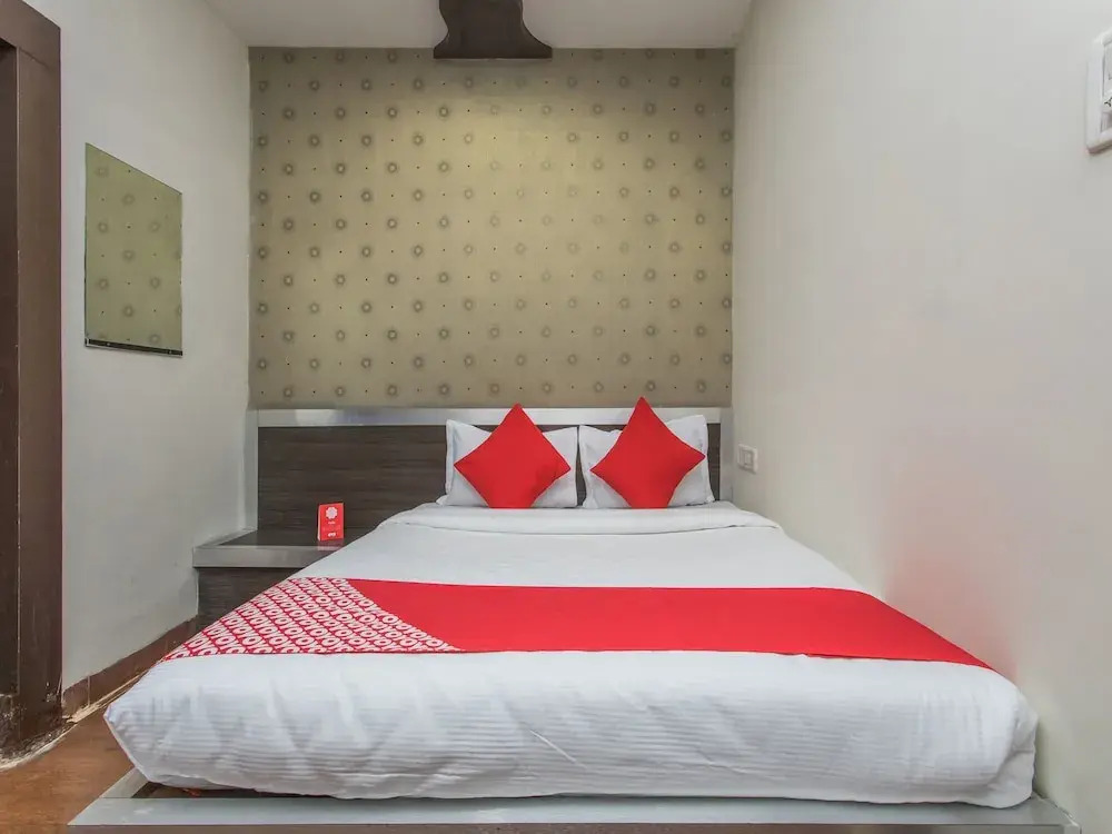 OYO 3689 Sky hotel