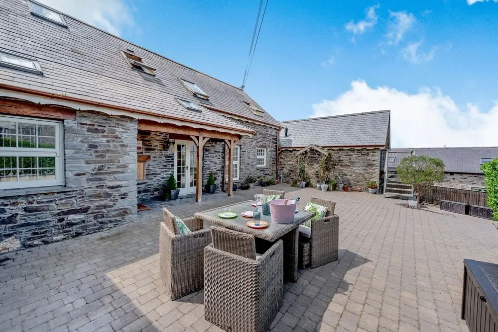 Ysgubor Uchaf