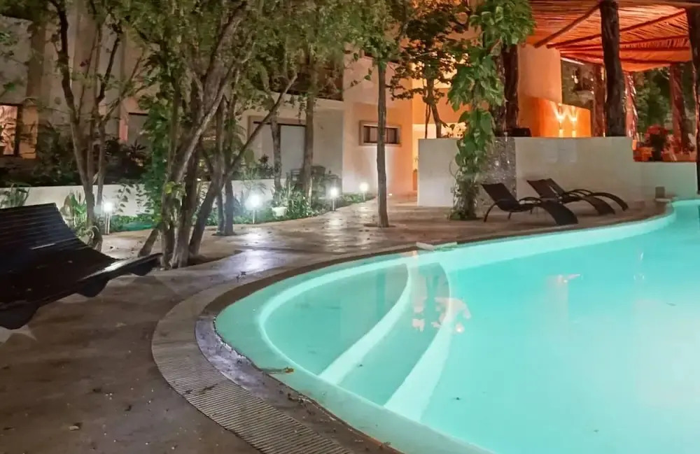 Private Roof, Pool+ Exclusive Offers /rstprca-301d