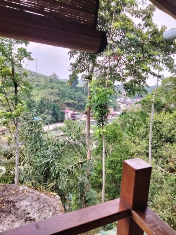 On The Rocks Bungalows, Restaurant and Jungle Trekking Tours - From May to September only stay here