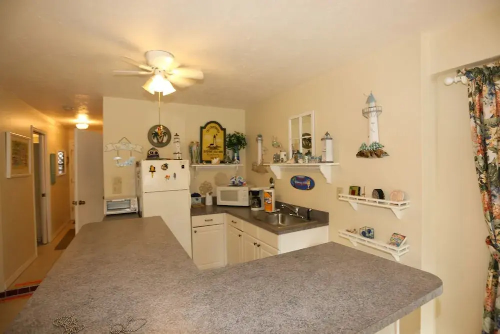 21088 St. Peters Dr. - M