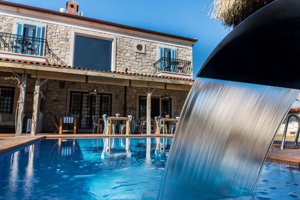 Palm Alaçatı Boutique Hotel