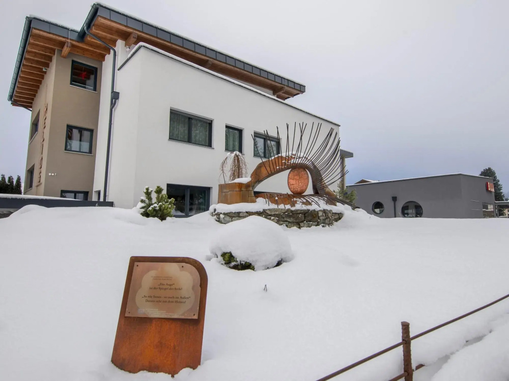 Apartment in Neukirchen near the mountain railway