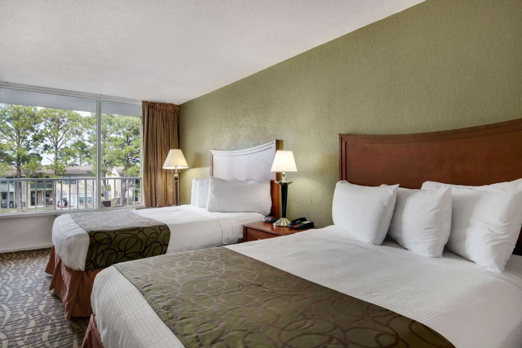 Baymont by Wyndham Panama City Beach
