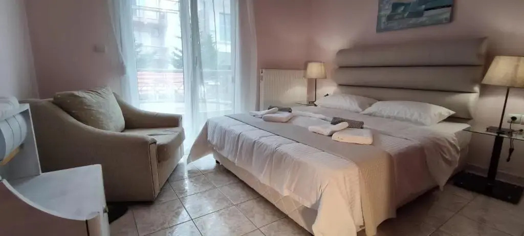 Lucy's next to sea apartment