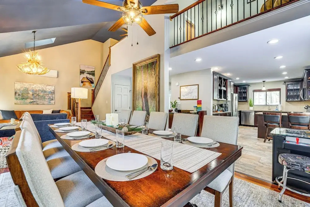 Lake Naomi Luxury Home w/ Stream Pool & Fire Pit