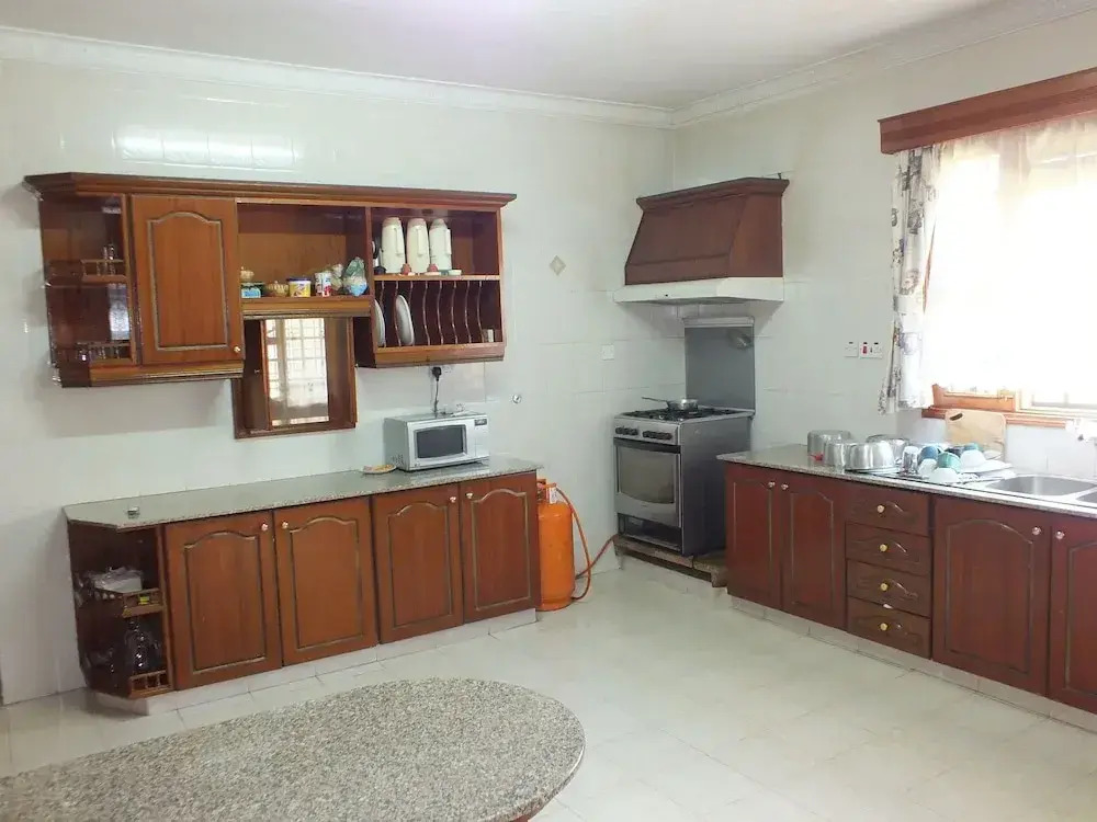 Family Nest Guest House