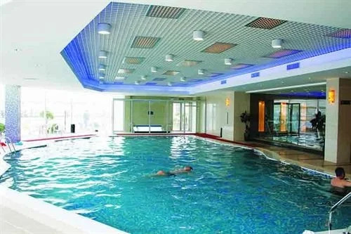 Junhui Jianguo Hotel